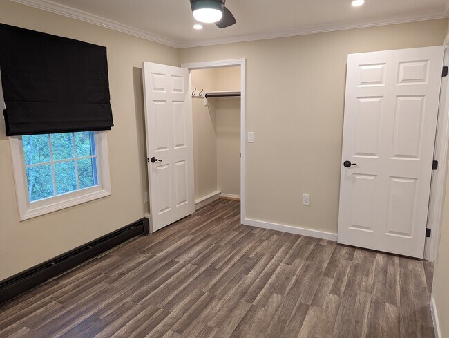 Foto del edificio - 8 Northbrook Dr