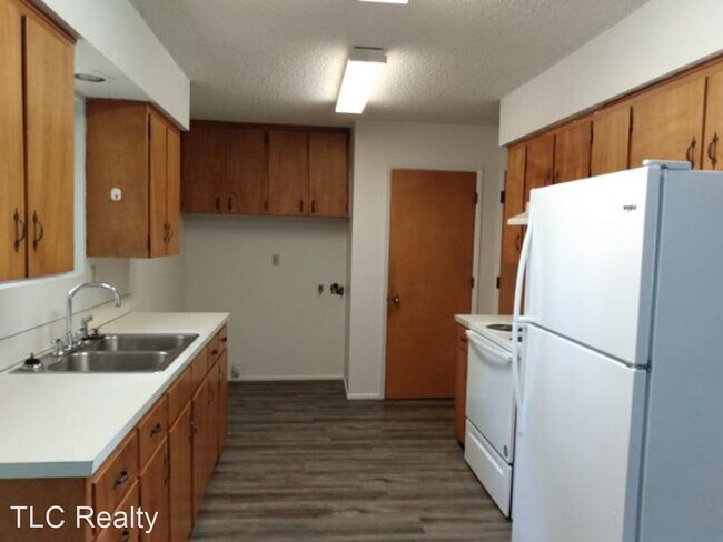 Foto del edificio - 2 br, 1 bath House - 455 Elder Street