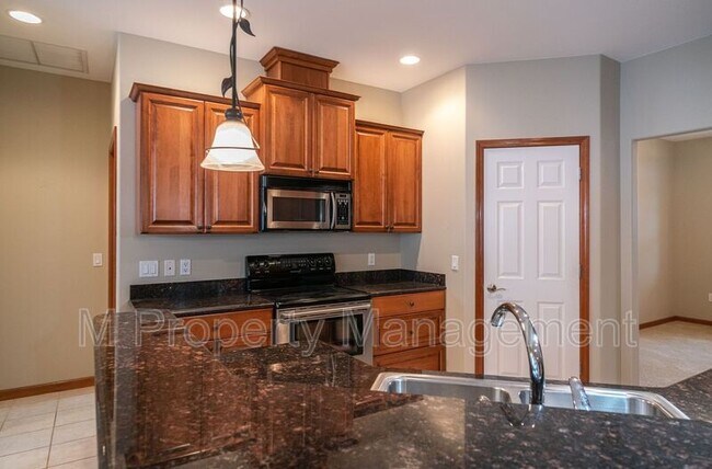 Foto del edificio - 1710 Warm Springs Dr