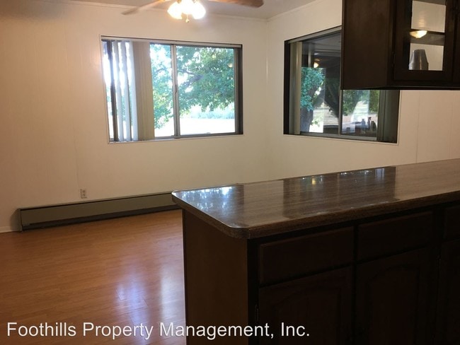 Building Photo - 3555 E Rimrock Dr