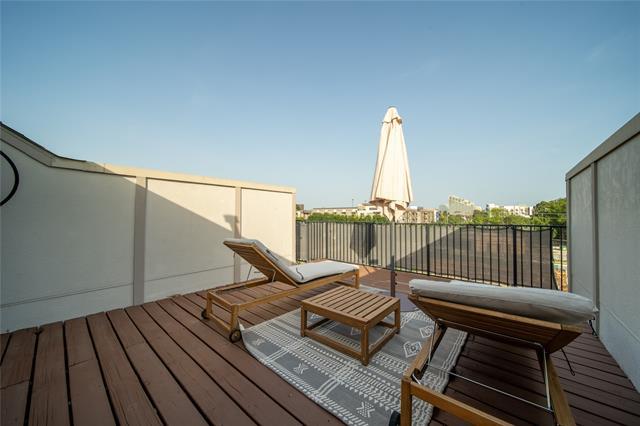 Foto del edificio - 4317 Cedar Springs Rd