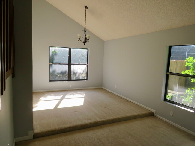 Building Photo - 15108 Heathridge Dr