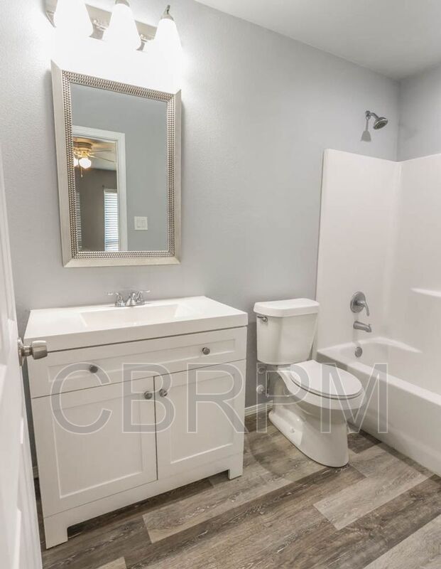 Foto del edificio - 1107 N Englewood Ave