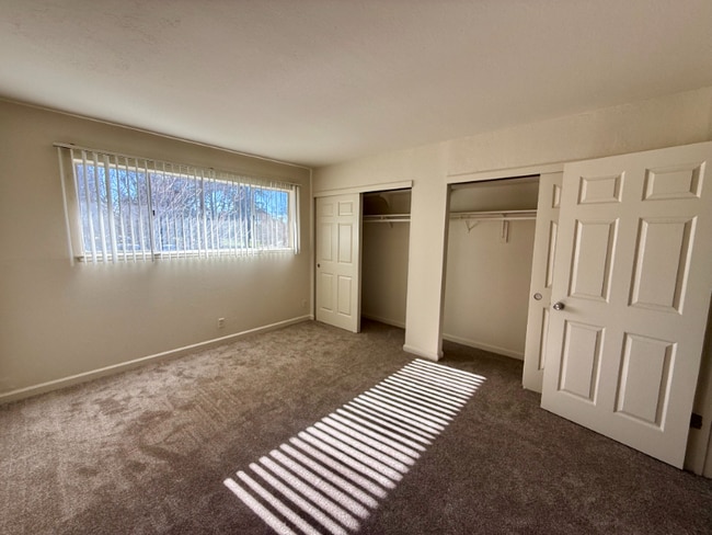 Building Photo - 1054 Dolores St