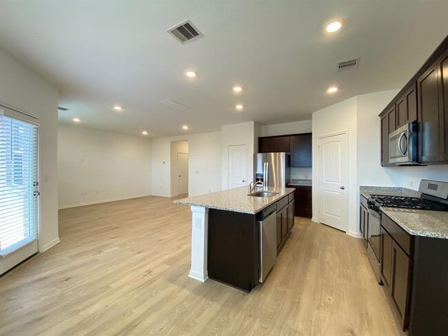 Foto del edificio - 217 Saide St