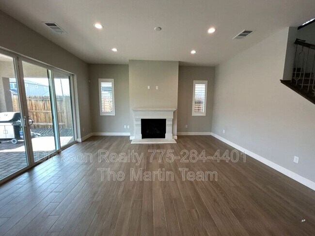 Building Photo - 2224 Edgelands Dr