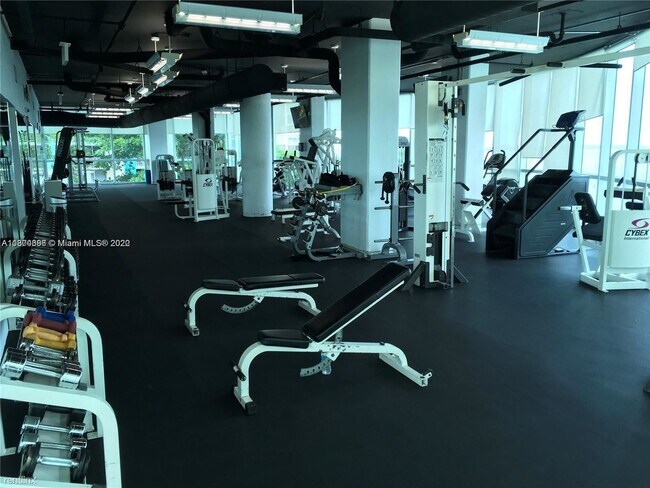 Building Photo - 2 br, 2 bath Condo - 2101 Brickell Ave Apt...