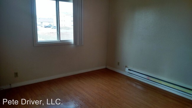 Foto del edificio - 1315 E 12th St