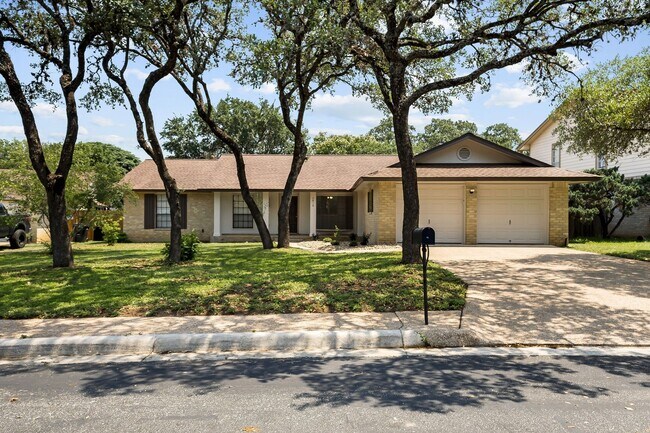 Foto del edificio - 3 Bedroom/2.5 Bath Oak Meadow Subdivision
