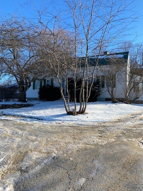 Primary Photo - 261 Pond Rd