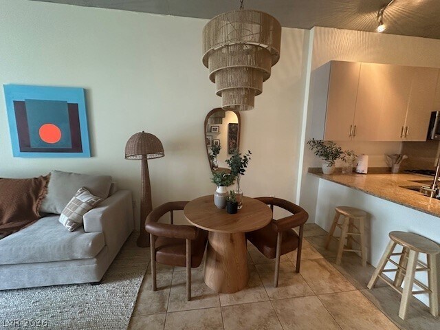 Foto del edificio - 353 E Bonneville Ave