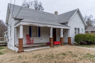 Building Photo - 1309 Windsor St