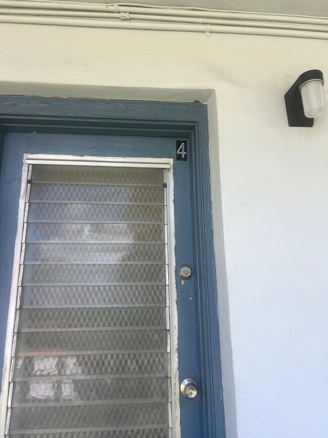 Foto del edificio - 505 NE 150th St