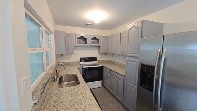 Foto del edificio - 115 15th Ave SW