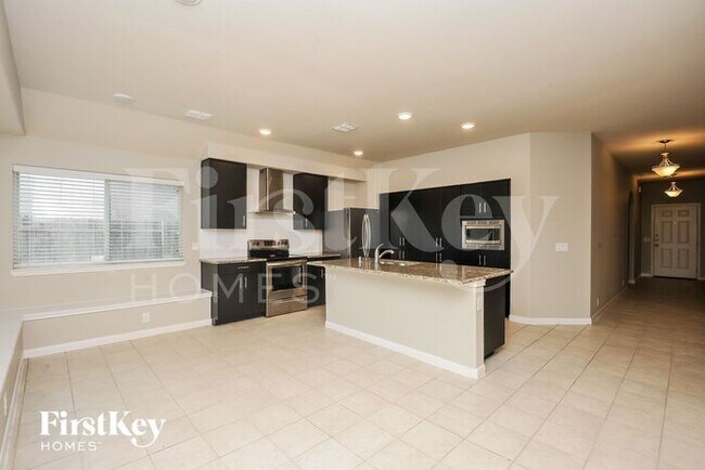 Foto del edificio - 11913 Rustling Oaks Dr