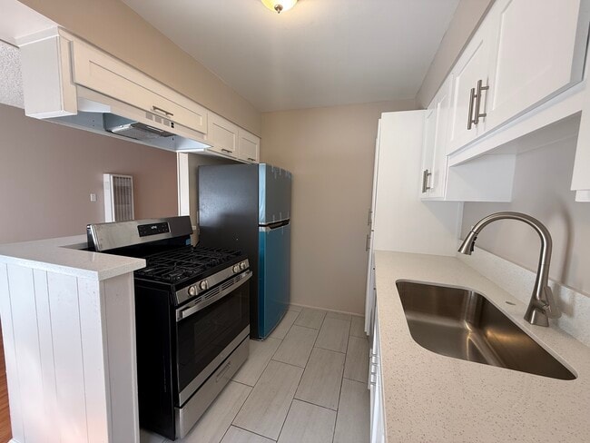 Foto del edificio - 1026 Grover Ave