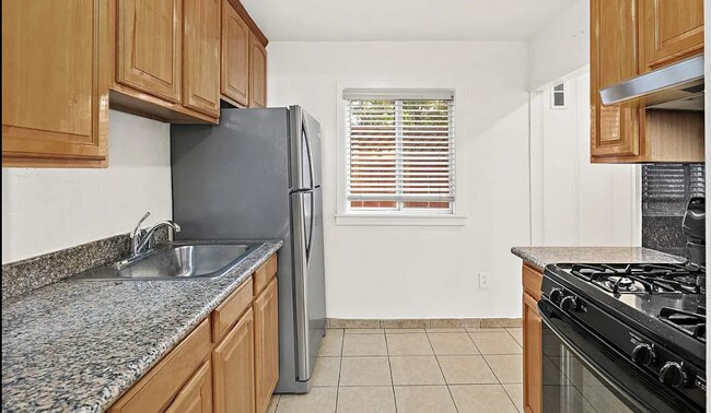 Foto del edificio - 1806 Eighth St