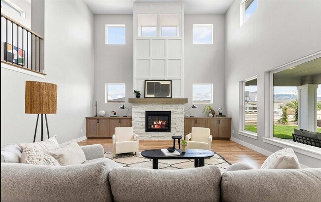Foto del edificio - Luxury Home for Lease in Dry Creek Ranch –...