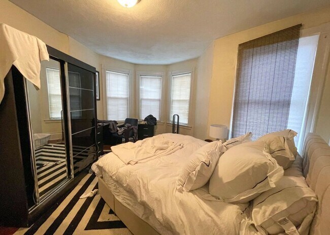 Foto del edificio - Charming 4 Bedroom