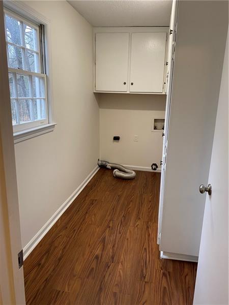 Building Photo - 5223 Tall Oak Dr