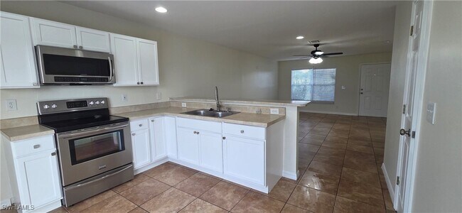 Foto del edificio - 1415 NE 8th Terrace