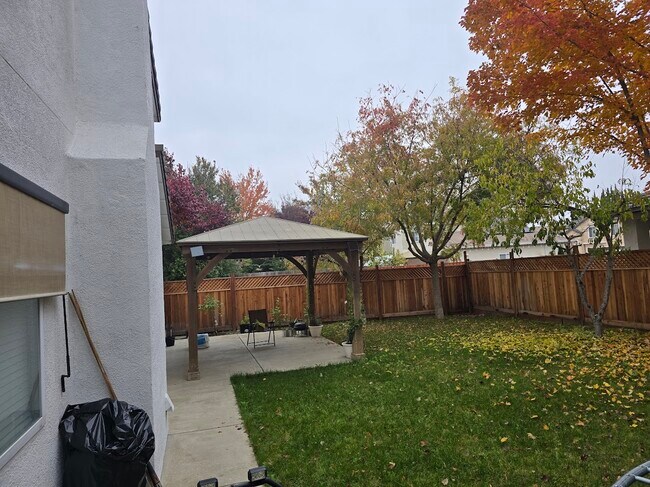 Foto del edificio - 1176 Junction Dr