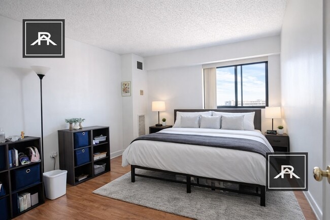 Building Photo - 15 N Beacon St