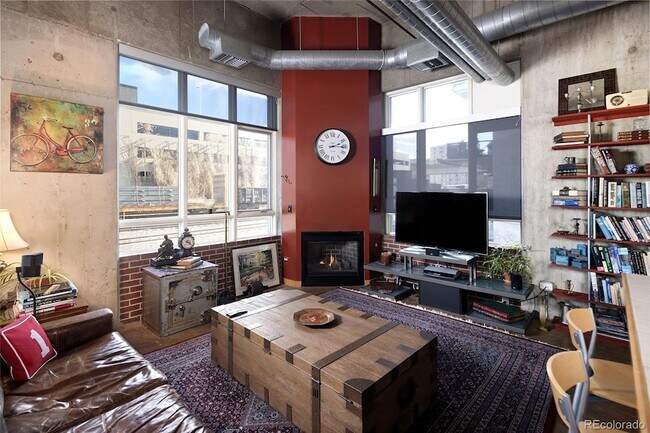 Foto del edificio - 2000 Little Raven St