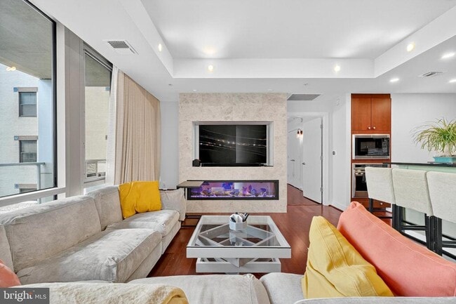 Foto del edificio - 6820 Wisconsin Ave