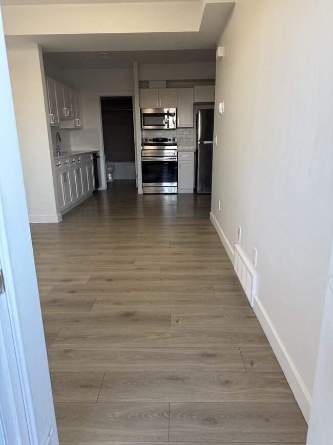 Building Photo - 289 Collicott Dr