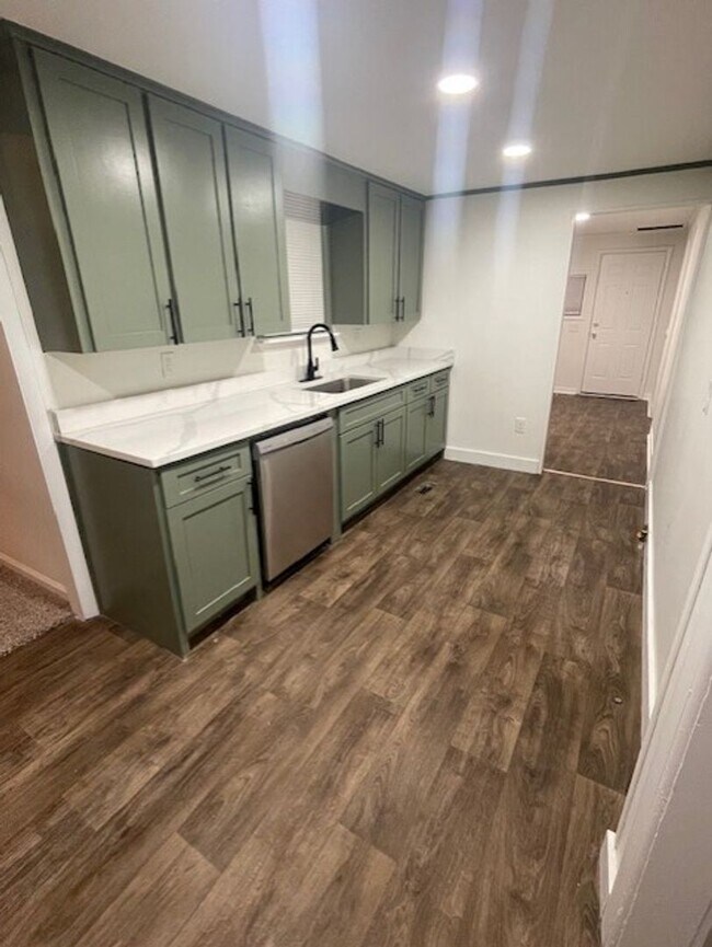 Building Photo - Rent or Lease to Own Opportunity!