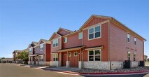 Foto principal - 523 Powell Dr