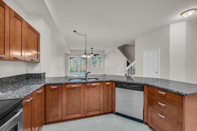Building Photo - 47 SE Sedona Cir