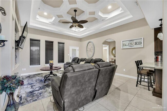 Foto del edificio - 3801 Yellowhammer Ave