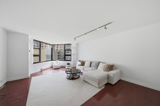 Foto del edificio - 401 E Ontario St