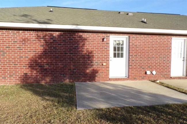 Foto del edificio - 7159 Pine Blossom Rd