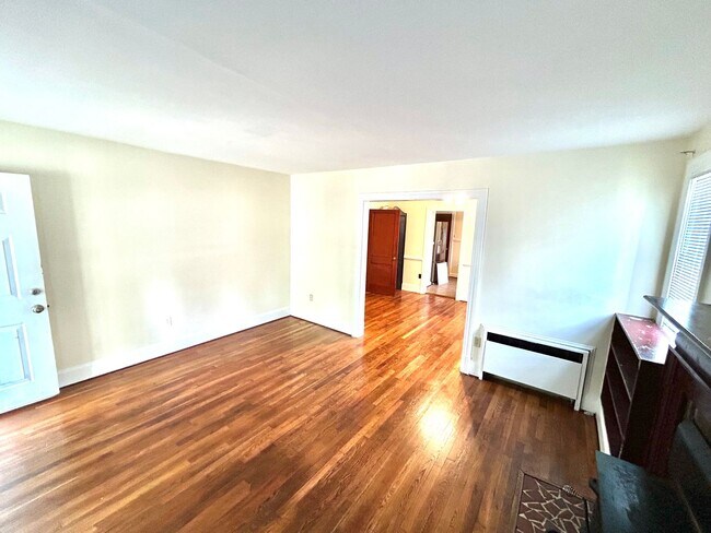 Foto del edificio - 2812 Groveland Ave