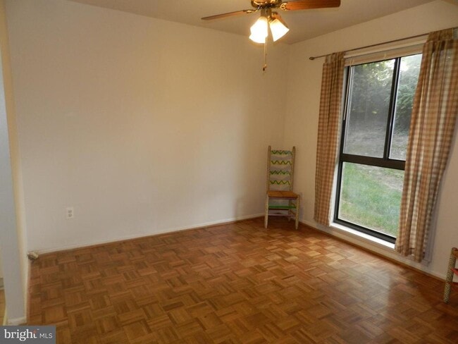 Building Photo - 2062 Royal Fern Ct