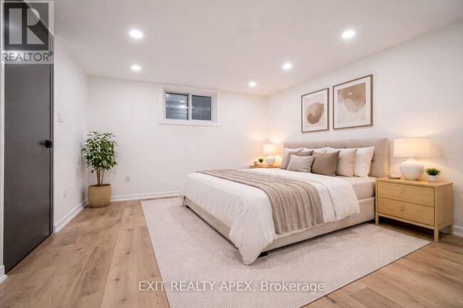 Building Photo - 343 Greenwood Ave