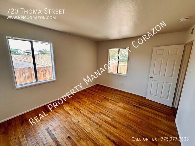Building Photo - 720 Thoma St