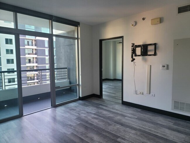 Foto del edificio - 425 W Beech St