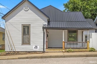 Building Photo - 317 E Smith Ave