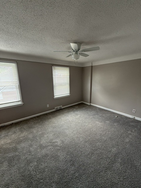 Building Photo - 14424 Rutherford St