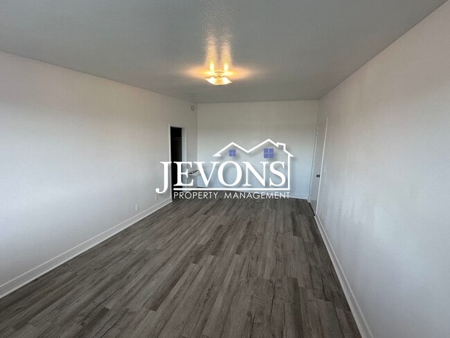 Building Photo - Wingspan Landing - 6379 Arnold Dr NE, Moses Lake, WA 98837