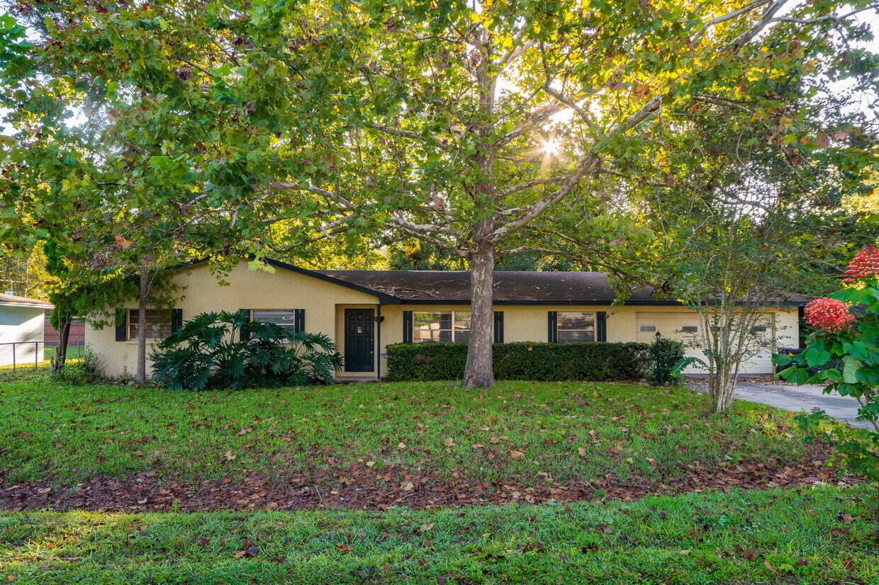 2007 NW 56th Terrace, Gainesville, FL 32605 House Rental in