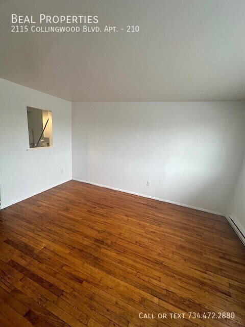 Foto del edificio - 2115 Collingwood Blvd