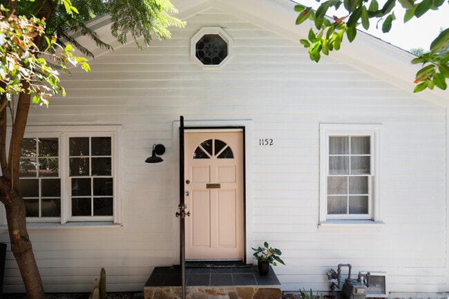 1152 Wilcox Pl, Hollywood, CA - 1152 Wilcox Pl