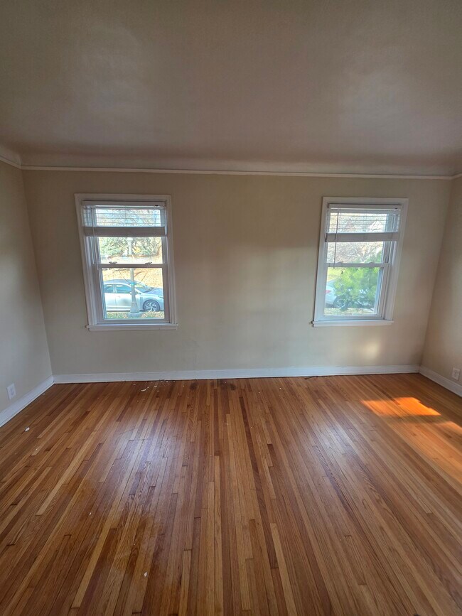 Foto del edificio - 2056 Bayard Ave