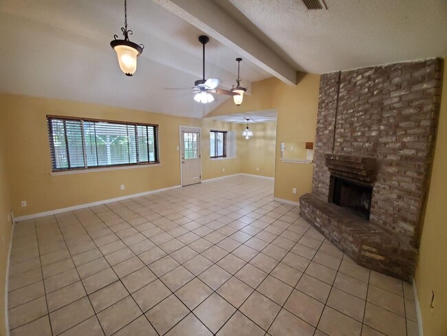 Photo - 2501 Cedar Ln House