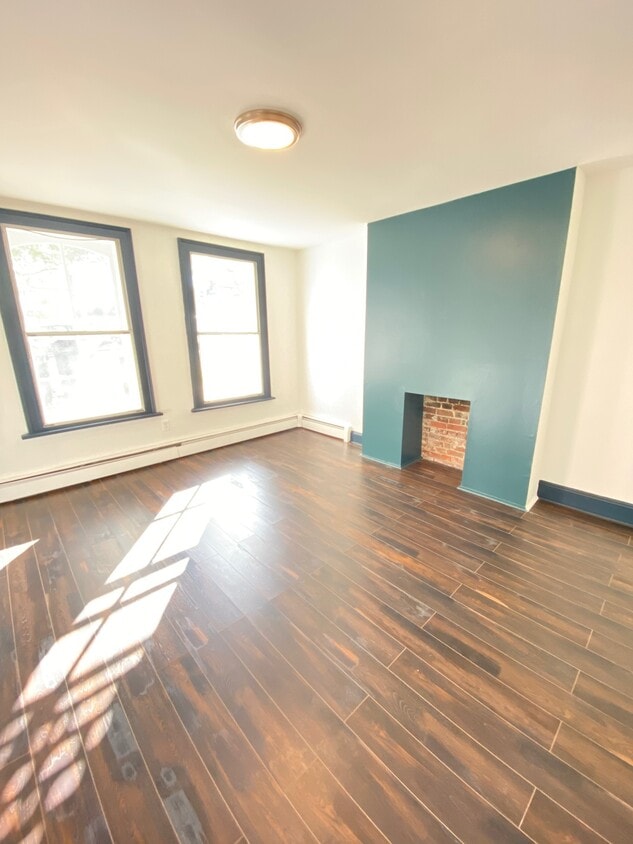 88 Washington St Unit 1, Newburgh, NY 12550 Apartments in Newburgh